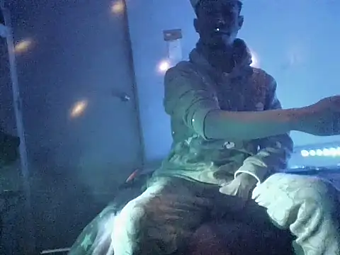 Snapshot of Chakalito123 chatting on February 22, 11:53 am Chakalito123 online show from February 22, 11:53 am