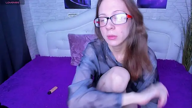 BrielleSummer4u online show from November 27, 2:24 am