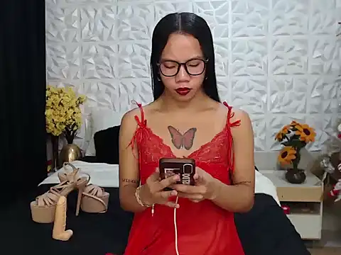 TransGoddessSofia online show from December 15, 9:46 am