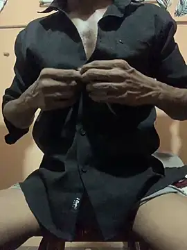 akgymnastic77Z online show from March 20, 1:16 pm