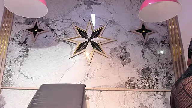 ZoeCollin online show from February 12, 7:42 pm