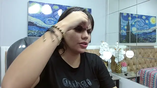 Snapshot of Daianalou chatting on December 1, 12:15 am Daianalou online show from December 1, 12:15 am