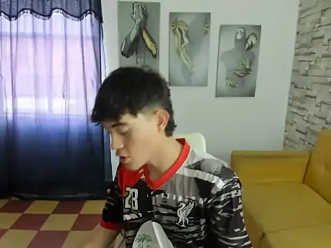 Snapshot of jay_orange chatting on March 2, 4:14 pm jay orange online show from March 2, 4:14 pm