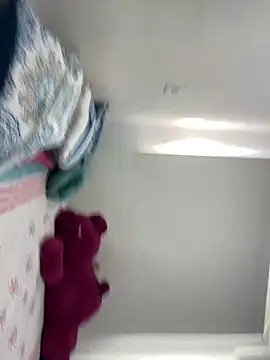 falkony online show from March 7, 8:39 pm