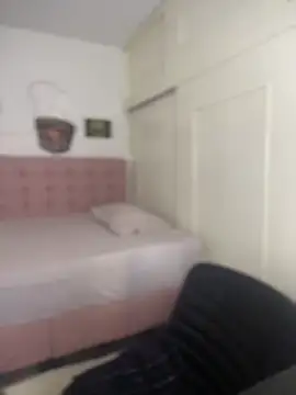 MaddieHunter online show from December 2, 1:05 pm