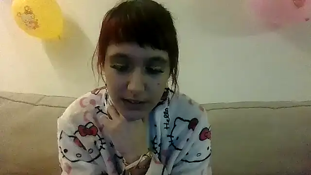 Snapshot of jasminestripper chatting on February 12, 1:22 am jasminestripper online show from February 12, 1:22 am