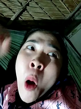 Snapshot of Lin-kute98 chatting on January 5, 10:46 pm Lin-kute98 online show from January 5, 10:46 pm