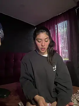 izzanagi129 online show from February 10, 4:00 pm