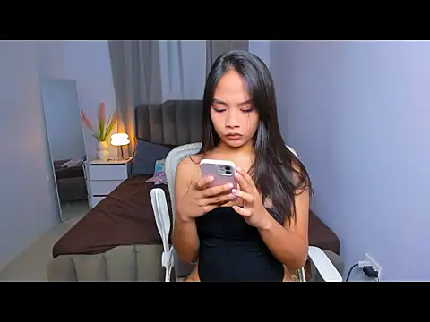 Snapshot of Laureen_BrownXxx chatting on July 15, 11:48 am Laureen BrownXxx online show from July 15, 11:48 am