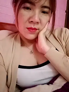 Lily-ross22 online show from March 9, 4:00 pm