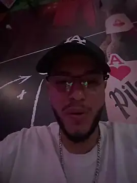 tratosucio online show from February 16, 6:42 am