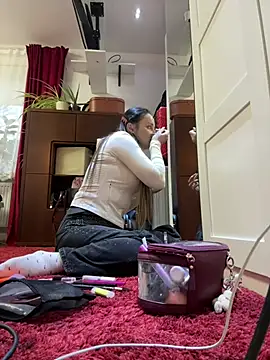 TomilaSi online show from March 28, 5:12 pm