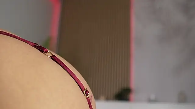 Jessy Cruz  online show from December 1, 5:45 am