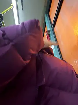 Brooke lover online show from March 4, 7:09 pm