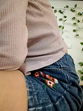 Sexolinaa online show from May 10, 6:18 am