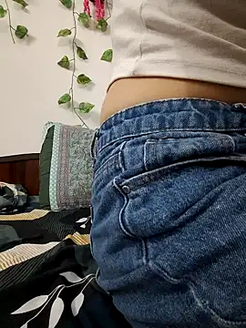 Sexolinaa online show from May 11, 2:56 pm