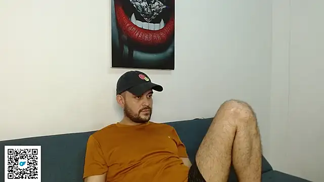 holegape online show from May 20, 6:47 pm