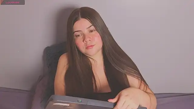 amyvans  online show from May 19, 11:44 pm