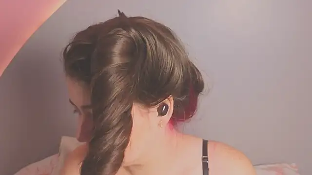 amyvans  online show from May 23, 9:08 pm