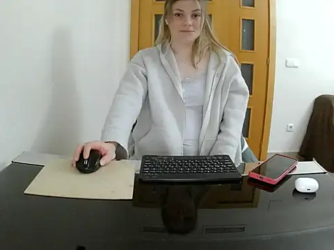 Adelyxveex online show from December 1, 11:43 pm