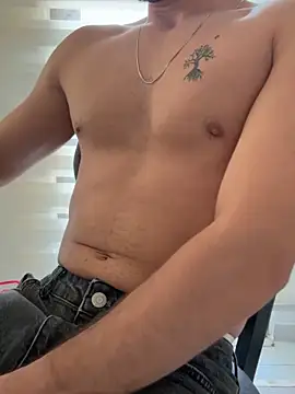 Snapshot of Bigefe chatting on February 25, 2:48 pm Bigefe online show from February 25, 2:48 pm