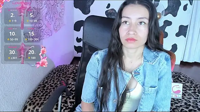 annie smith22 online show from November 26, 8:43 pm