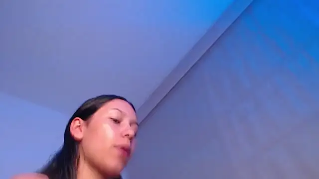 Noah and kim69 online show from December 20, 3:24 am