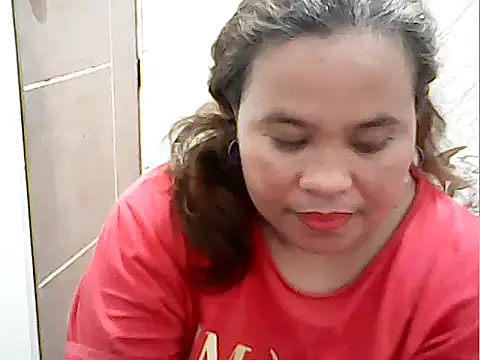 Snapshot of cutechubby chatting on August 4, 10:56 pm cutechubby online show from August 4, 10:56 pm