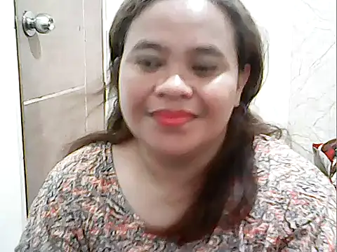 Snapshot of cutechubby chatting on August 6, 10:55 pm cutechubby online show from August 6, 10:55 pm