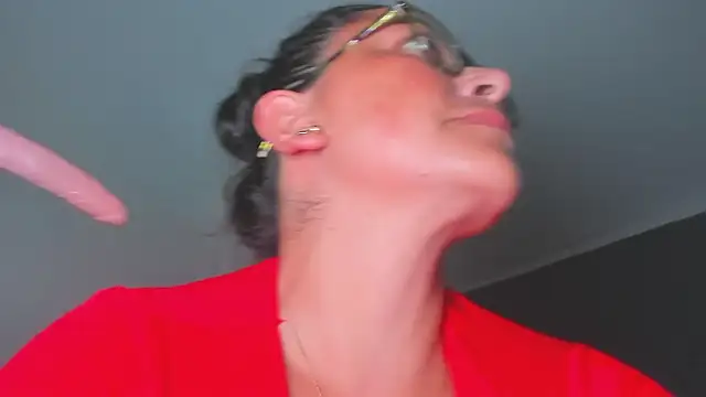 sophie 1  online show from February 8, 12:36 am