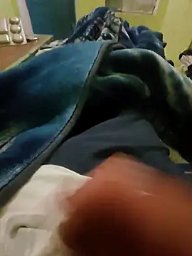 Snapshot of handsome_boy07 chatting on February 20, 4:07 pm handsome boy07 online show from February 20, 4:07 pm