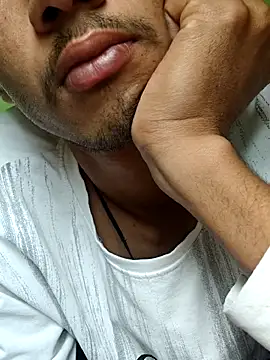 Snapshot of handsome_boy07 chatting on February 24, 4:54 am handsome boy07 online show from February 24, 4:54 am