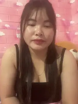 Snapshot of suni72 chatting on December 5, 8:12 am suni72 online show from December 5, 8:12 am