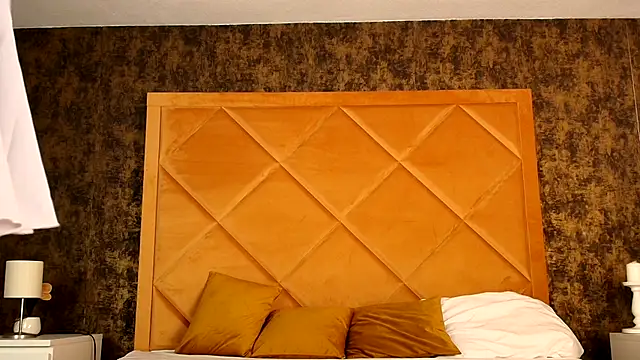 TinyBlair online show from December 14, 4:12 pm