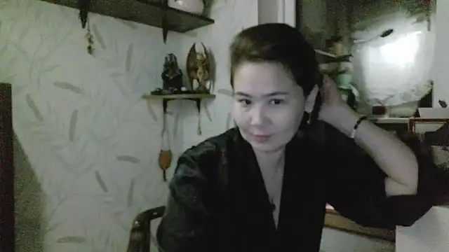 Snapshot of Nettie_Allie chatting on November 30, 2:54 pm Nettie Allie online show from November 30, 2:54 pm