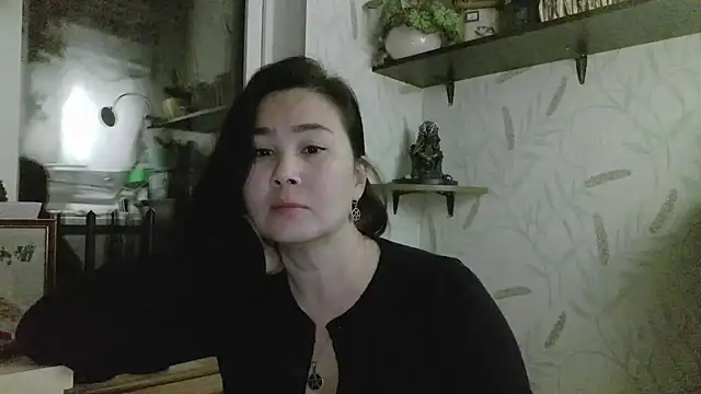 Snapshot of Nettie_Allie chatting on February 8, 8:56 pm Nettie Allie online show from February 8, 8:56 pm