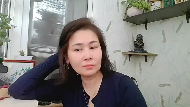 Snapshot of Nettie_Allie chatting on February 14, 12:46 pm Nettie Allie online show from February 14, 12:46 pm