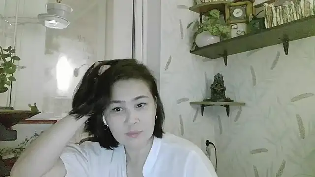 Snapshot of Nettie_Allie chatting on February 18, 3:08 pm Nettie Allie online show from February 18, 3:08 pm