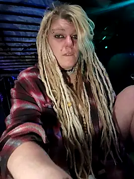 Horny hippie online show from February 22, 11:14 pm