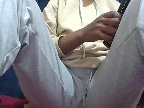 Snapshot of sexy-aryar chatting on December 1, 3:33 am sexy-aryar online show from December 1, 3:33 am