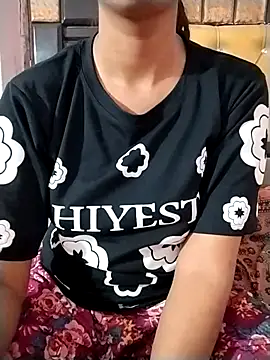 RASHMI SHARMA9 online show from March 22, 5:38 pm