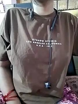 RASHMI SHARMA9 online show from April 8, 9:42 am