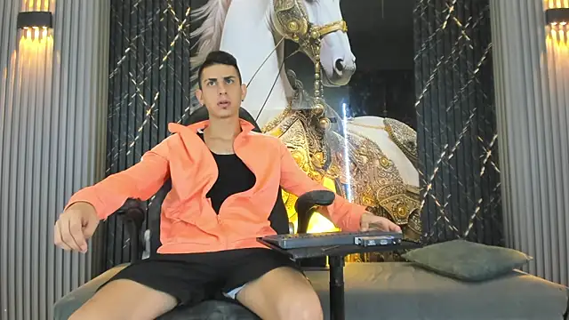 Snapshot of twink_scott_ chatting on February 25, 1:54 pm twink scott online show from February 25, 1:54 pm