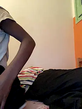    Hannah    online show from December 14, 9:25 am