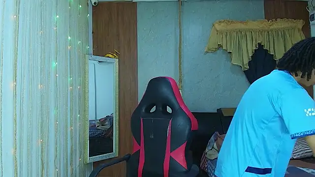 kim curlyy online show from March 13, 1:29 pm