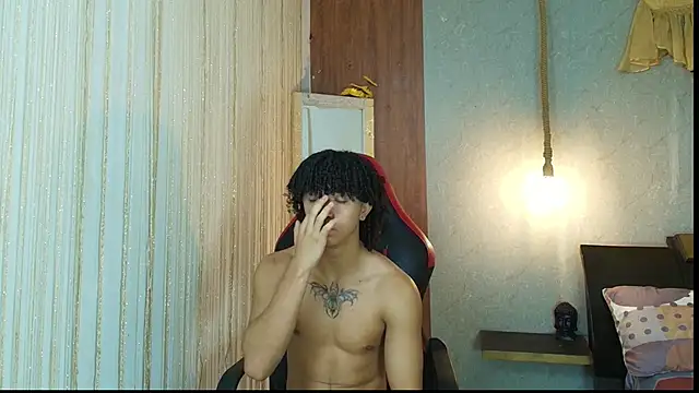 kim curlyy online show from March 18, 1:25 pm