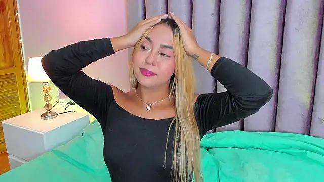 Little Angelica18 online show from February 6, 2:09 pm