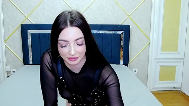 SaraElisse online show from November 26, 8:21 pm