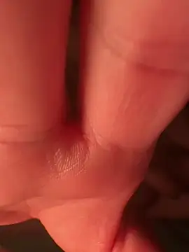 Snapshot of powq05 chatting on November 26, 9:05 pm powq05 online show from November 26, 9:05 pm