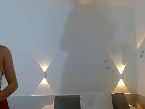 seductrixee online show from December 15, 12:59 am